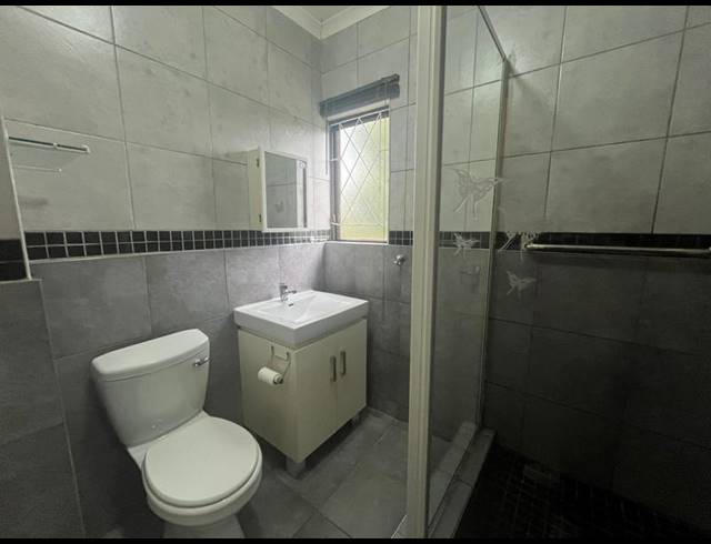 2 BEDROOM TOWNHOUSE FOR SALE IN THE WOLDS